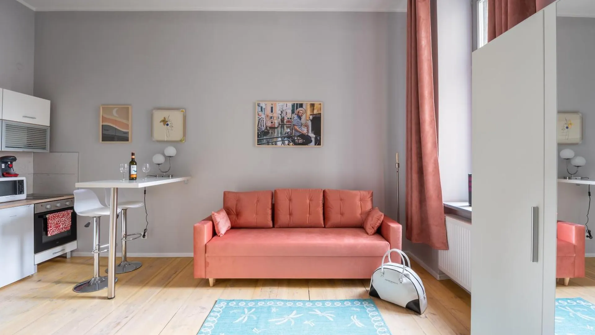 Mynest Apartments Ratajczaka Poznań 0*,  Polen
