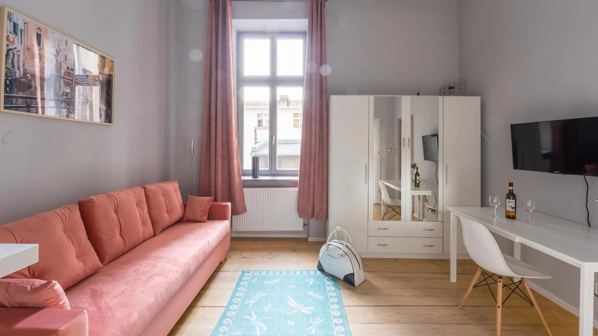 Mynest Apartments Ratajczaka Poznan 0*,  Poland