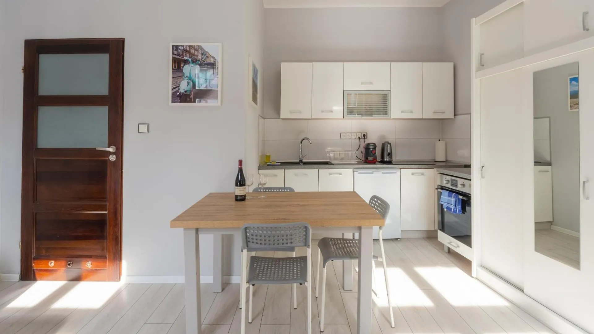 Mynest Apartments Ratajczaka Poznan Poland