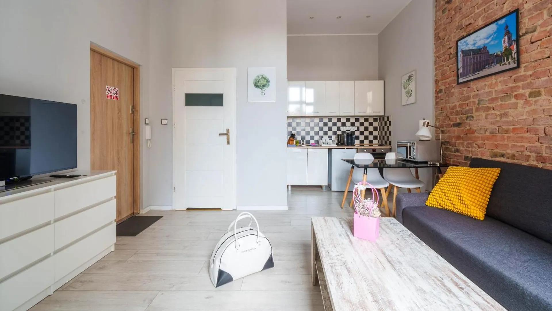 Mynest Apartments Ratajczaka Poznan 0*,  Poland